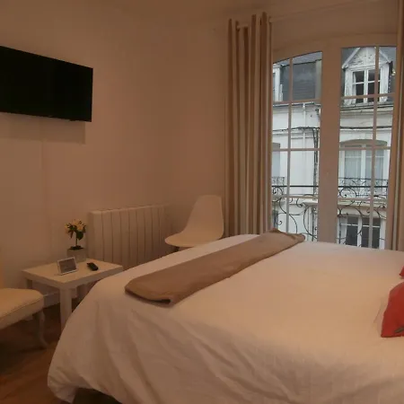 Bed and breakfast Au Claire De Lune *