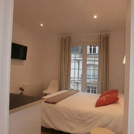 Bed & Breakfast Au Claire De Lune